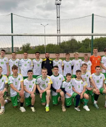 Футбольный клуб «Салют» в новой экипировке Escaper